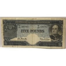 AUSTRALIA 1960 . FIVE  5 POUNDS BANKNOTE . CRISPY WITH FOLDS